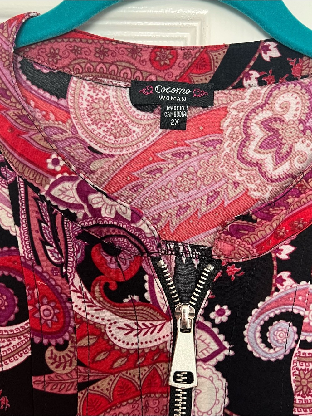 Cocomo Pink Paisley Zip-Front Women's Tunic Top - Picture 2 of 5